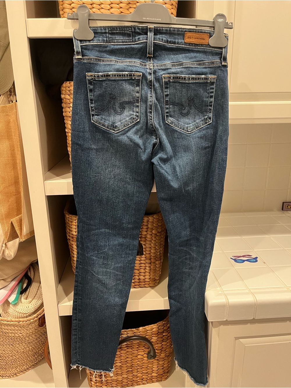 Ag Adriano Goldschmied Dark Blue Cropped Slim Jeans - Picture 4 of 7